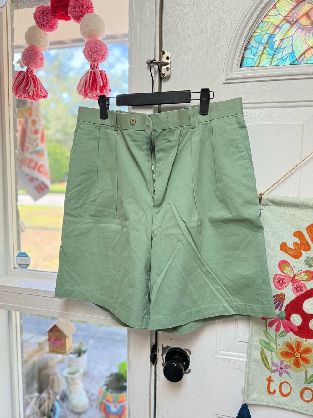 Peter Millar Size 36 with 8 inch inseam Chino Shorts!